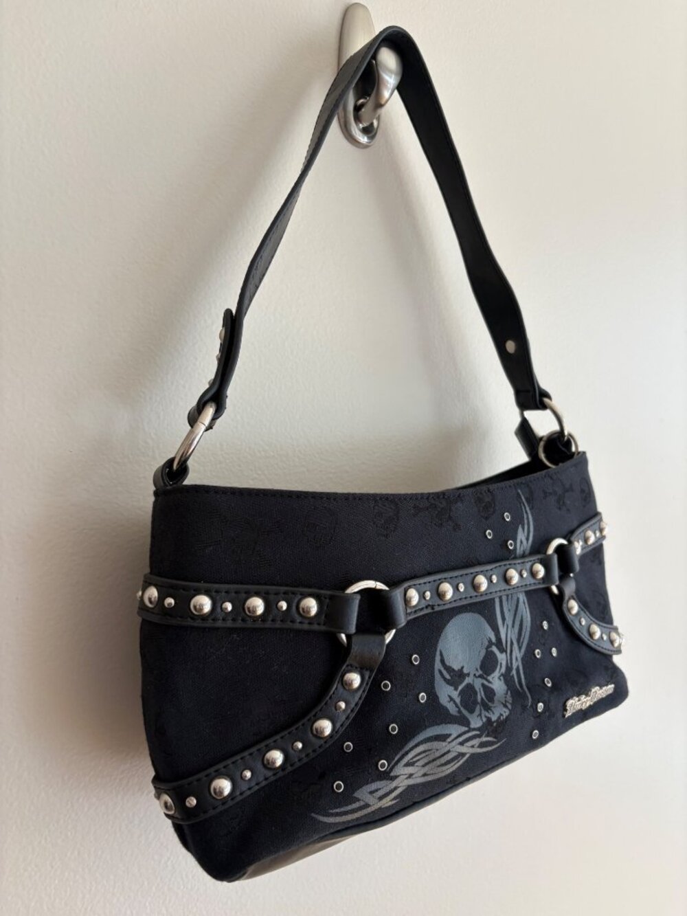 Harley-Davidson Y2K Skull & Studded Goth Biker Shoulder Bag in Black - Picture 4 of 12